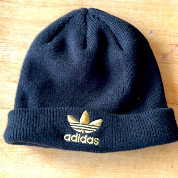 adidas Other - Unisex black adidas beanie hair with gold embroidery